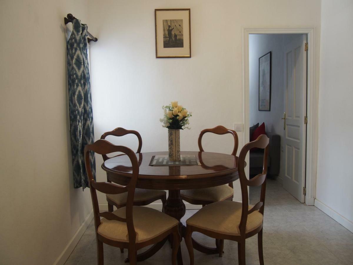 Casa Valientes B - Free Private Parking, Patio, Wifi & Ac Apartamento Jerez de la Frontera Exterior foto